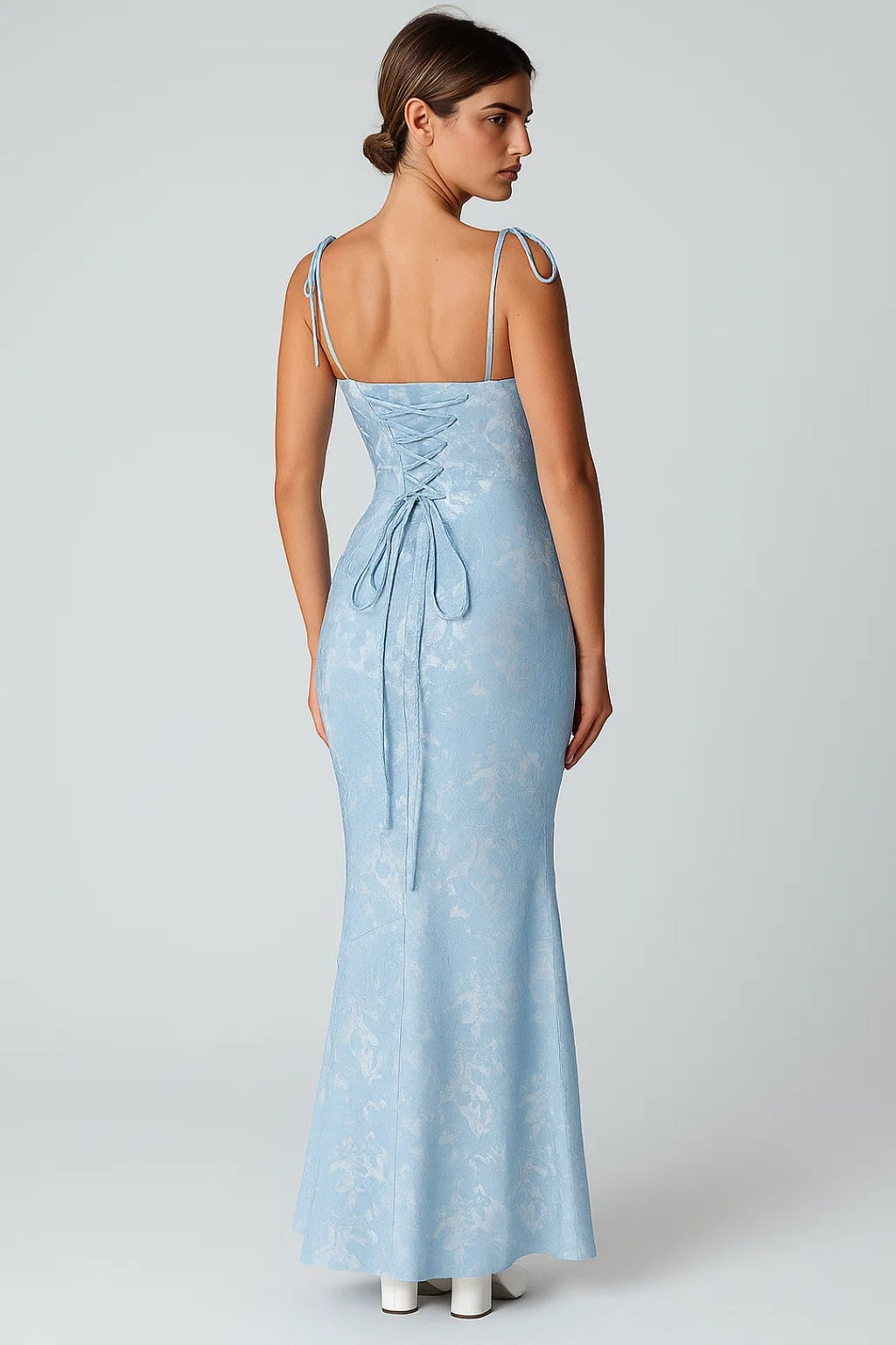 Elegantes Abendkleid | Figurbetont mit Schleifendetail – Zarte Schönheit