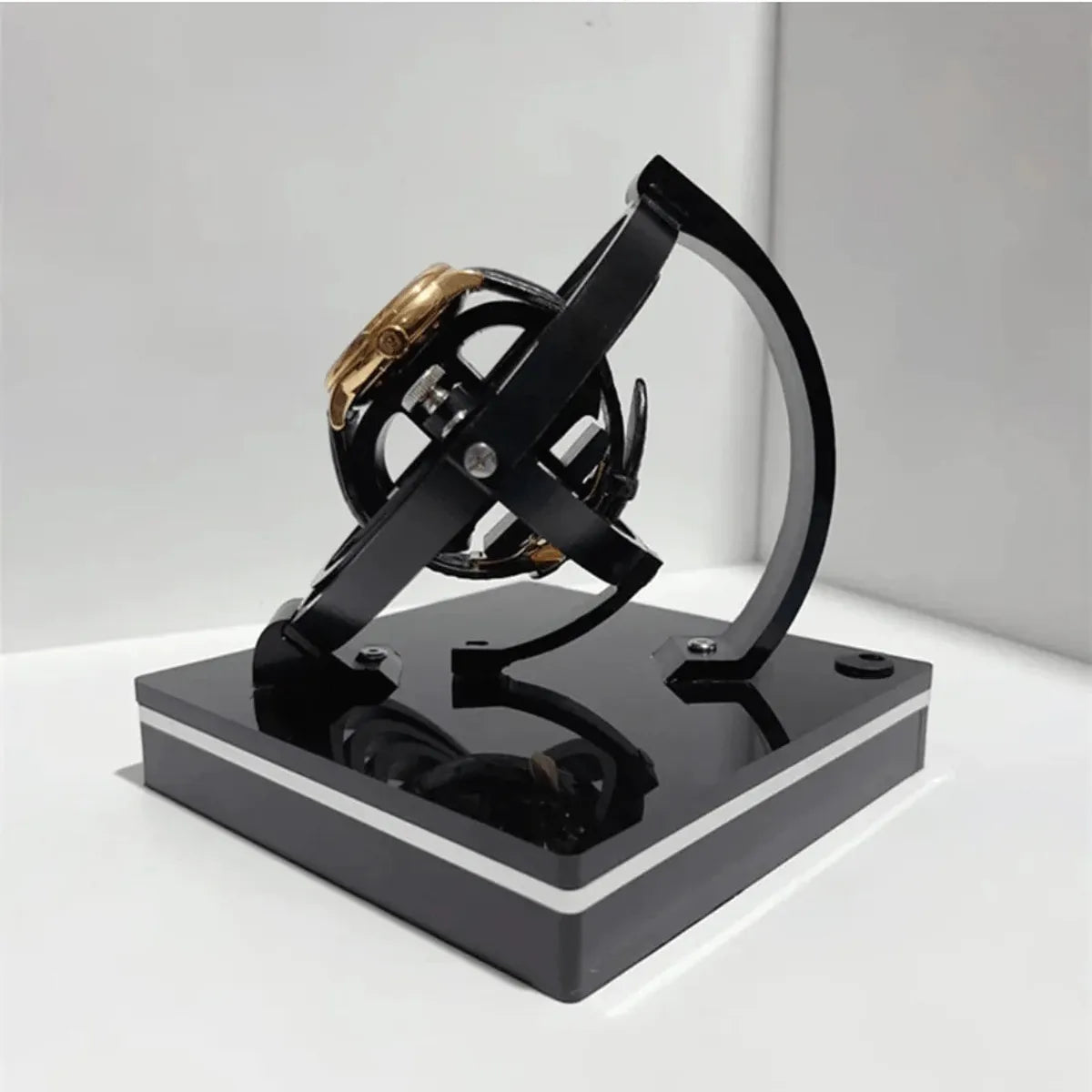 Eleganter Uhrenbeweger – Müheloses Aufziehen für Luxusuhren & Sammlungen