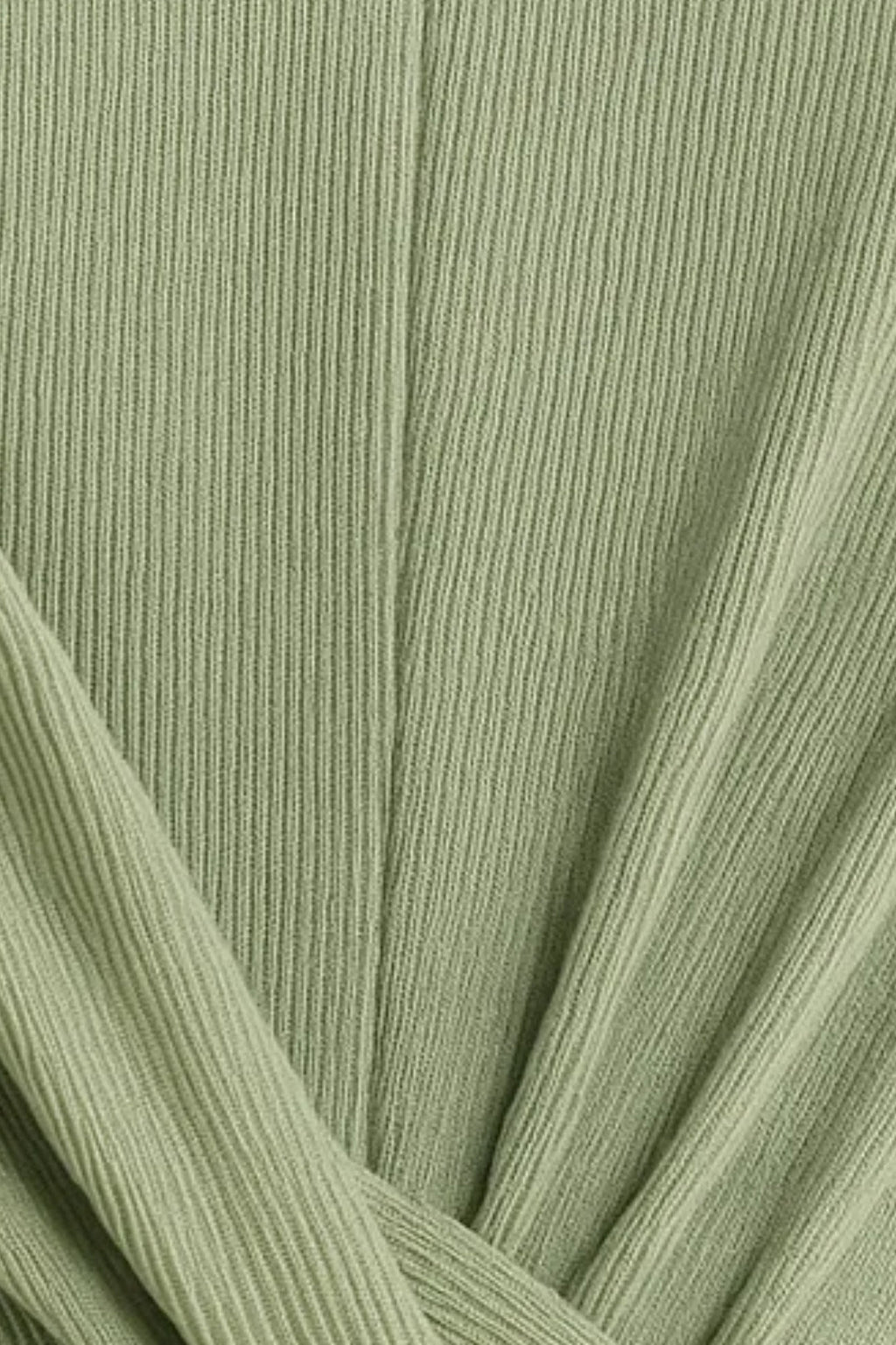 Elegantes Langarmkleid mit Drapierung – Klassischer Stil für besondere Anlässe