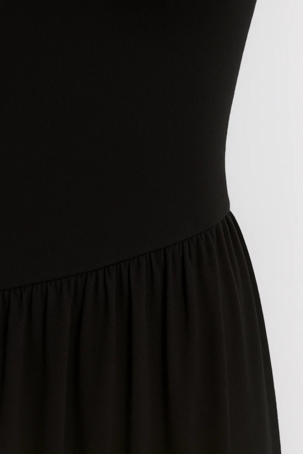 Elegantes Schulterfreies Kleid – Müheloser Chic für besondere Anlässe