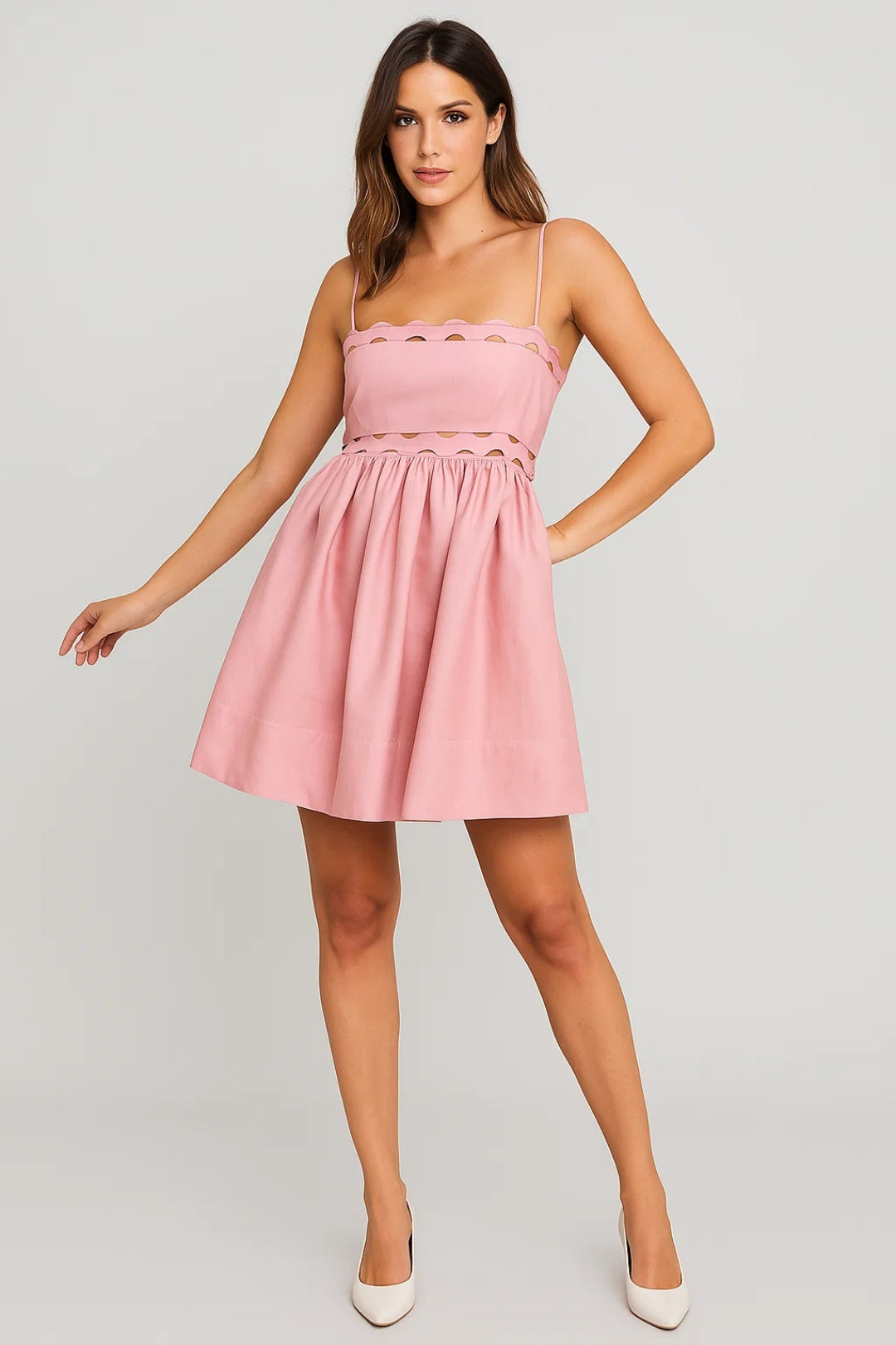 Verspieltes Kurzes Kleid | Feminine Leichtigkeit mit Trägern