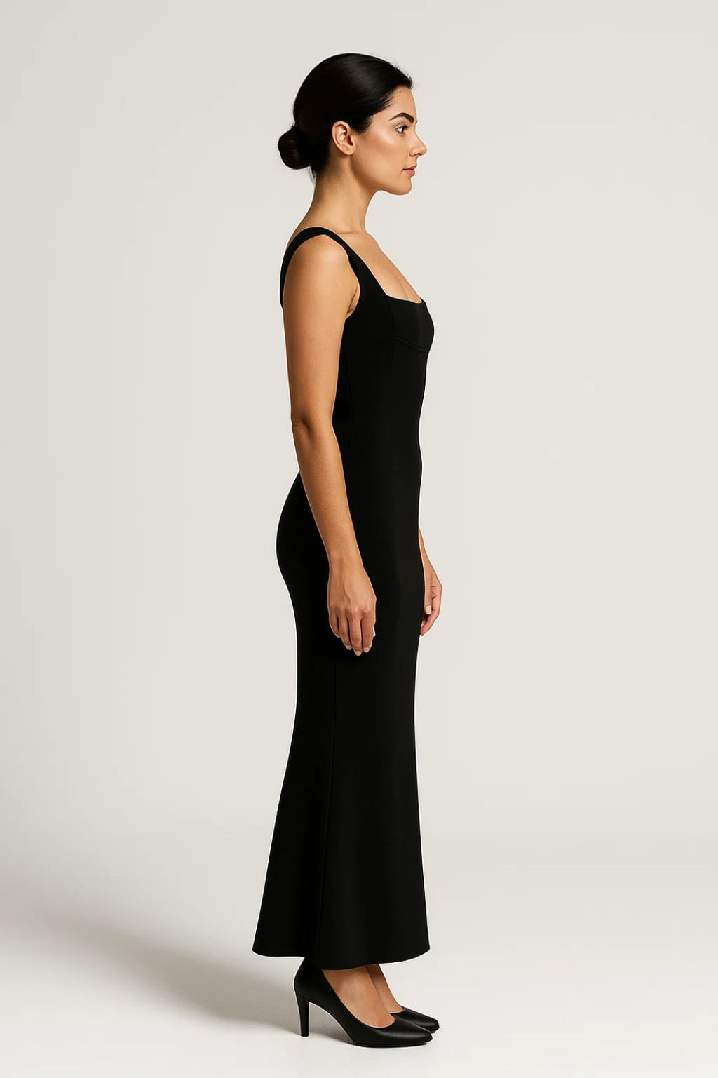 Elegantes Abendkleid – Figurbetont mit Breiten Trägern für besondere Anlässe