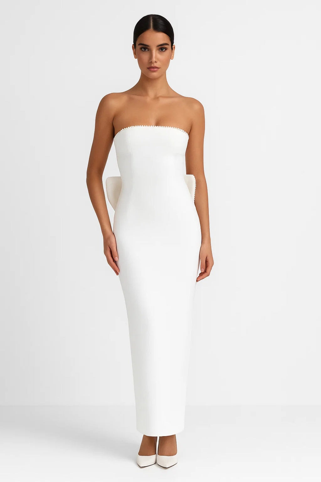 Elegantes Abendkleid – Schulterfrei mit romantischem Rückendetail