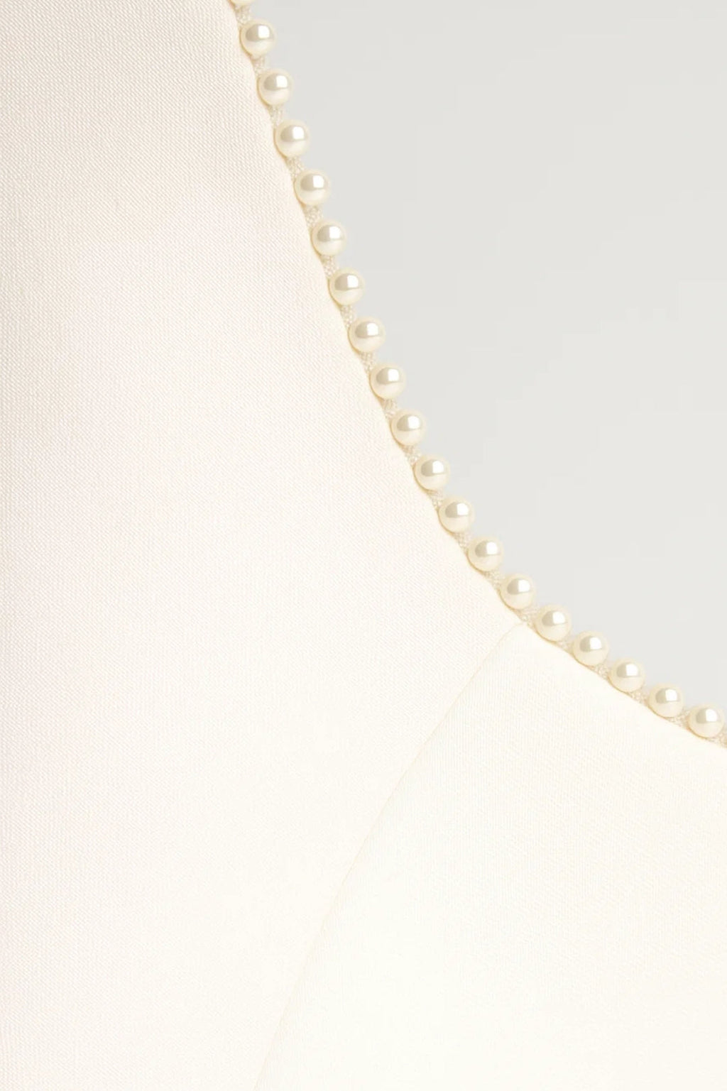 Figurbetontes Langkleid – Elegantes Rückendetail mit Schleife