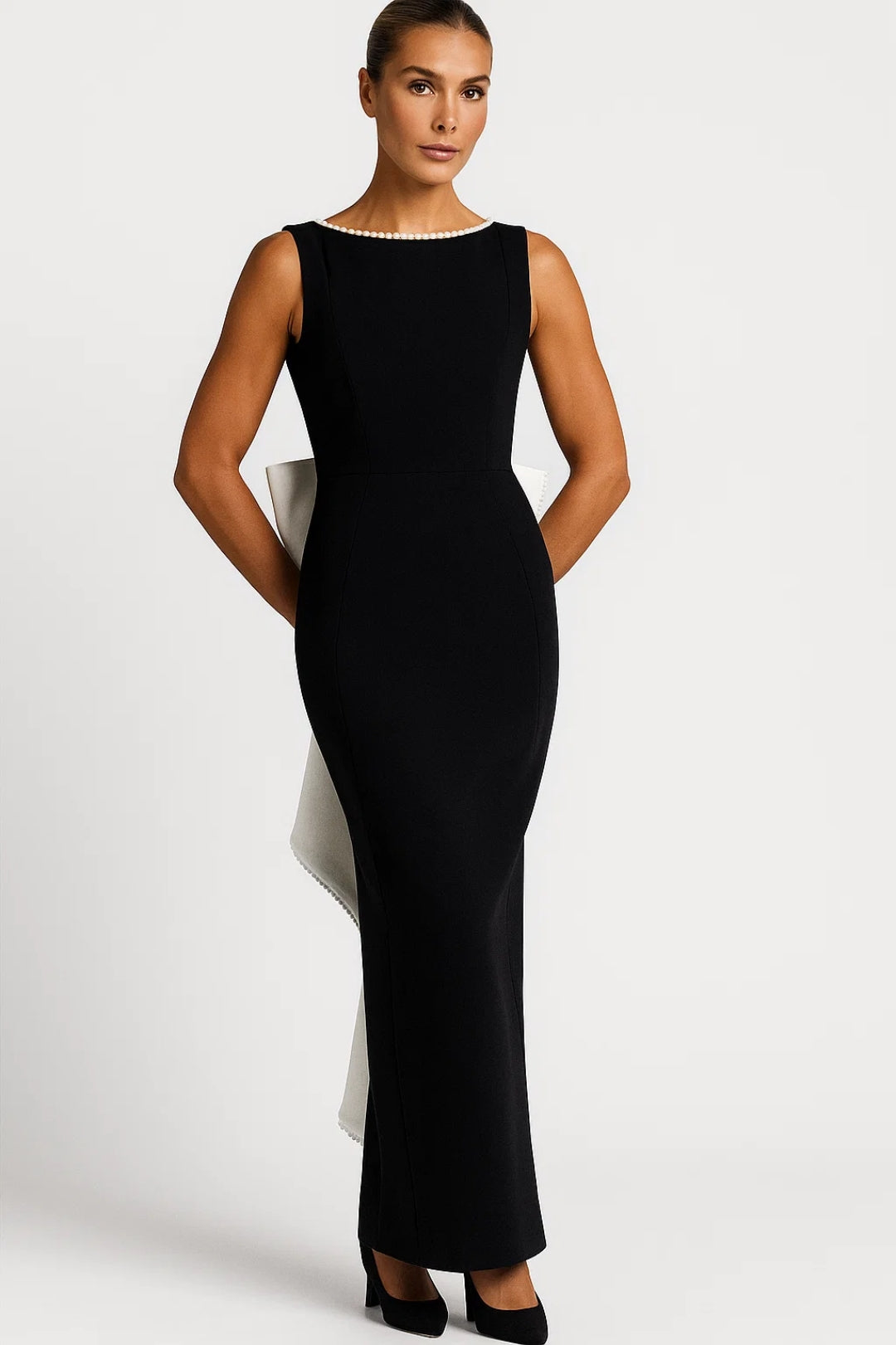 Figurbetontes Langkleid – Elegantes Rückendetail mit Schleife