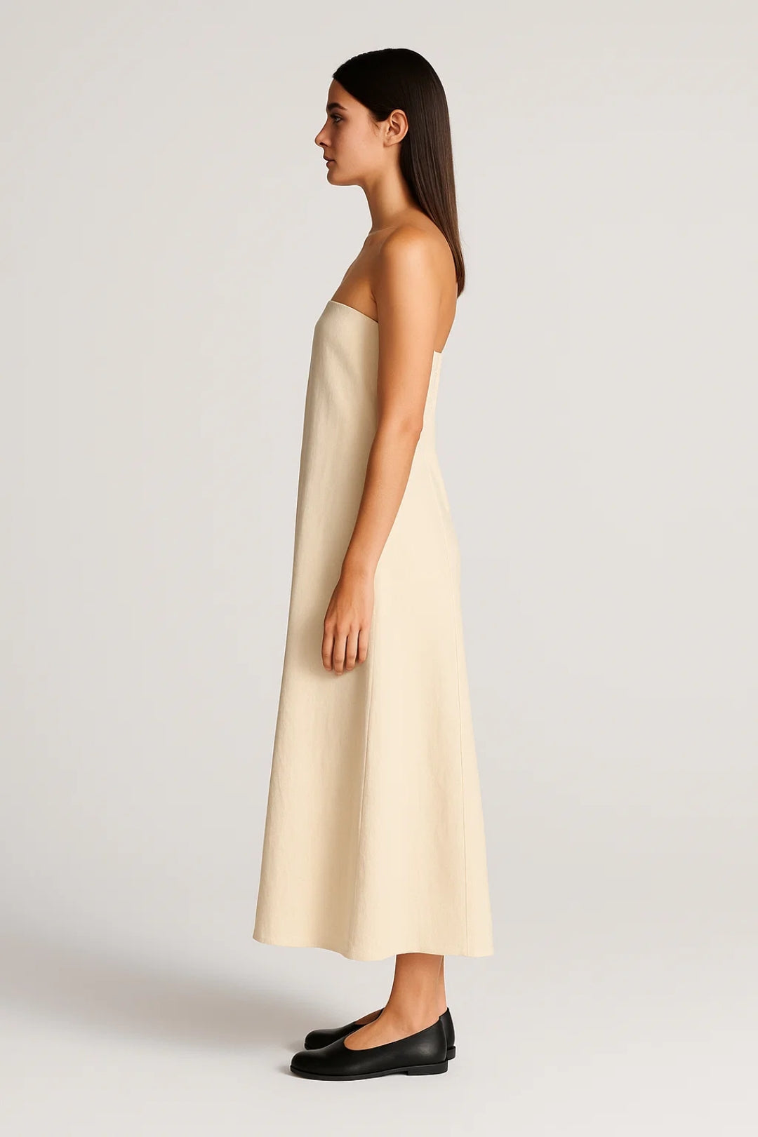 Elegantes Langkleid | Trägerlos & Weit Ausgestellt | Zeitloser Stil