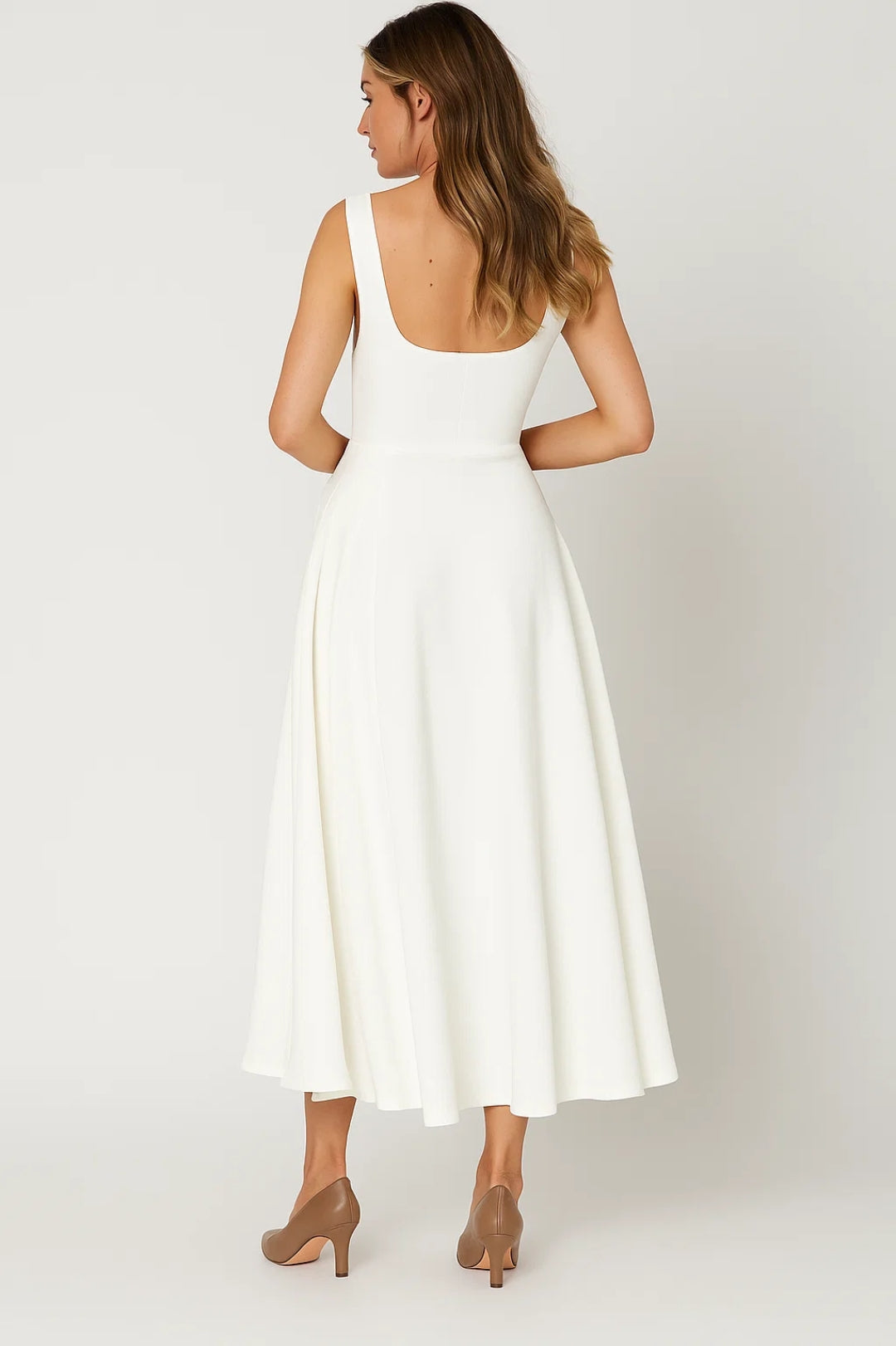 Elegantes Langkleid mit Trägern – Ausgestellter Schnitt für mühelosen Chic