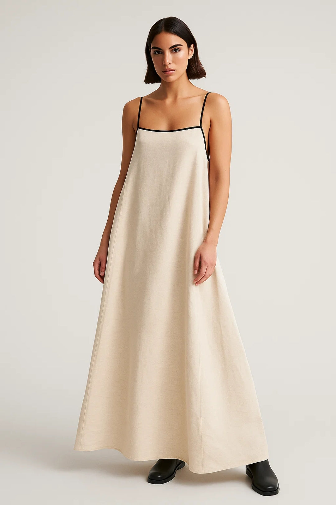 Maxikleid – Mühelos elegante Spaghettiträger mit Kontrastkante