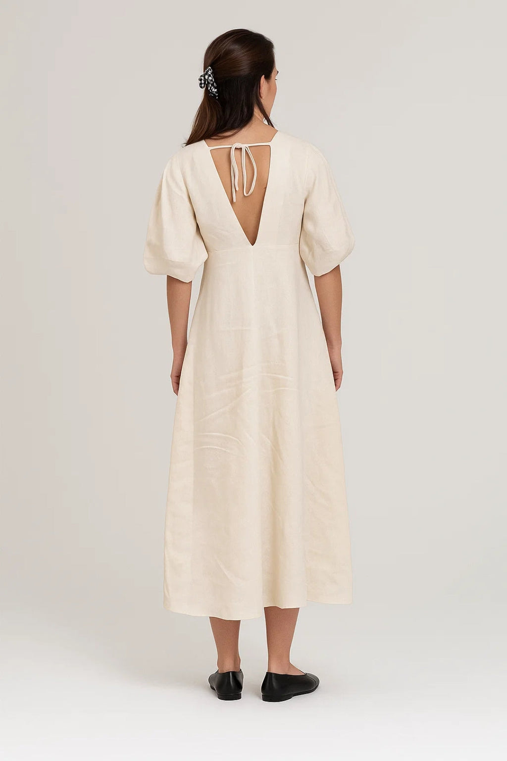 Elegantes Midi Kleid | V-Ausschnitt & Knopfleiste für mühelosen Stil