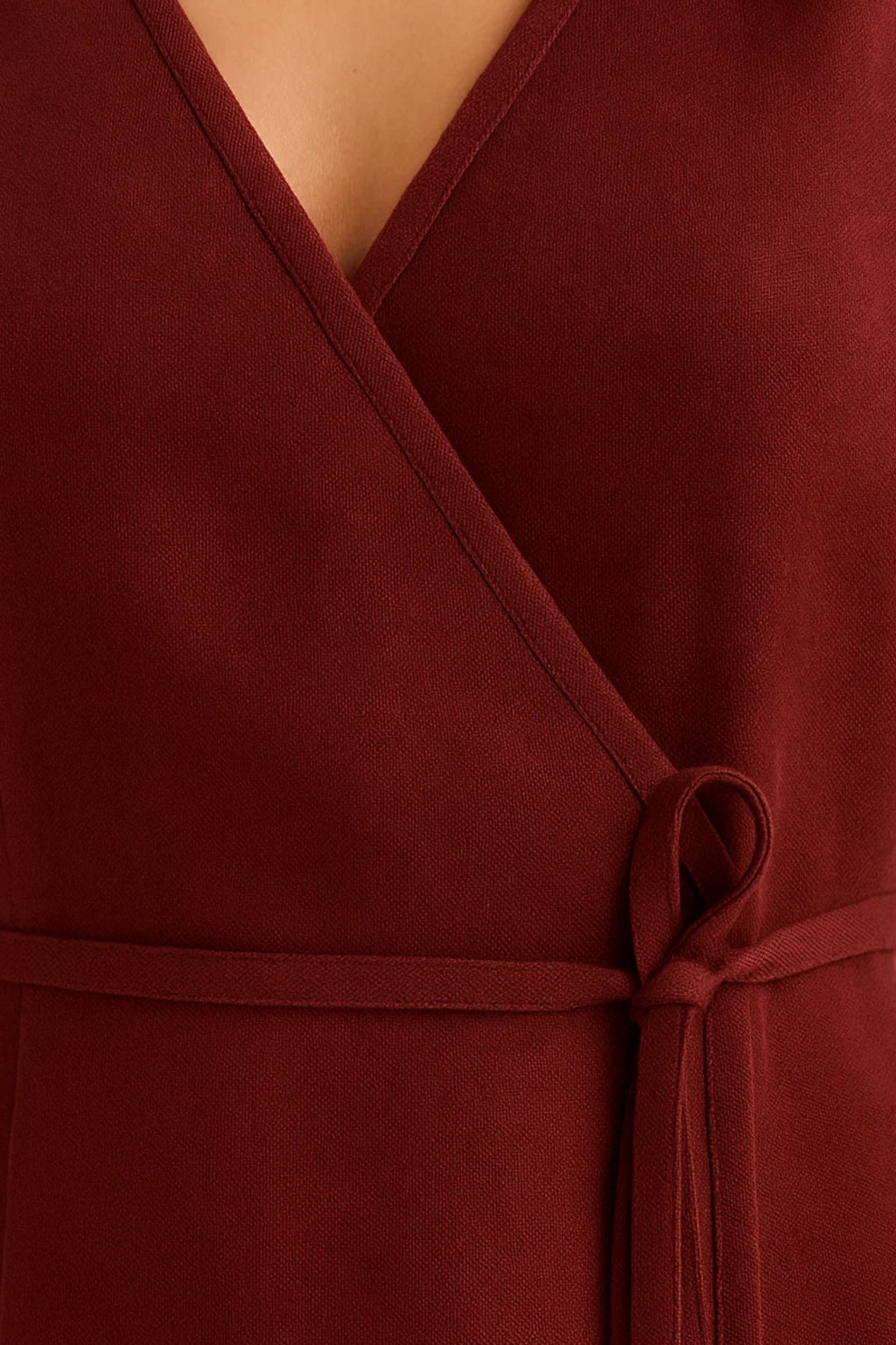 Elegantes Midi Kleid | Wickeloptik mit Bindegürtel für Feminine Eleganz