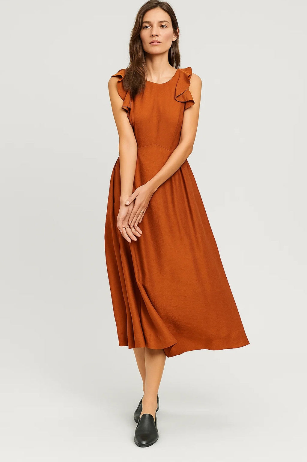 Ärmelloses Midi Kleid – Mühelos elegante Rüschen für jeden Anlass