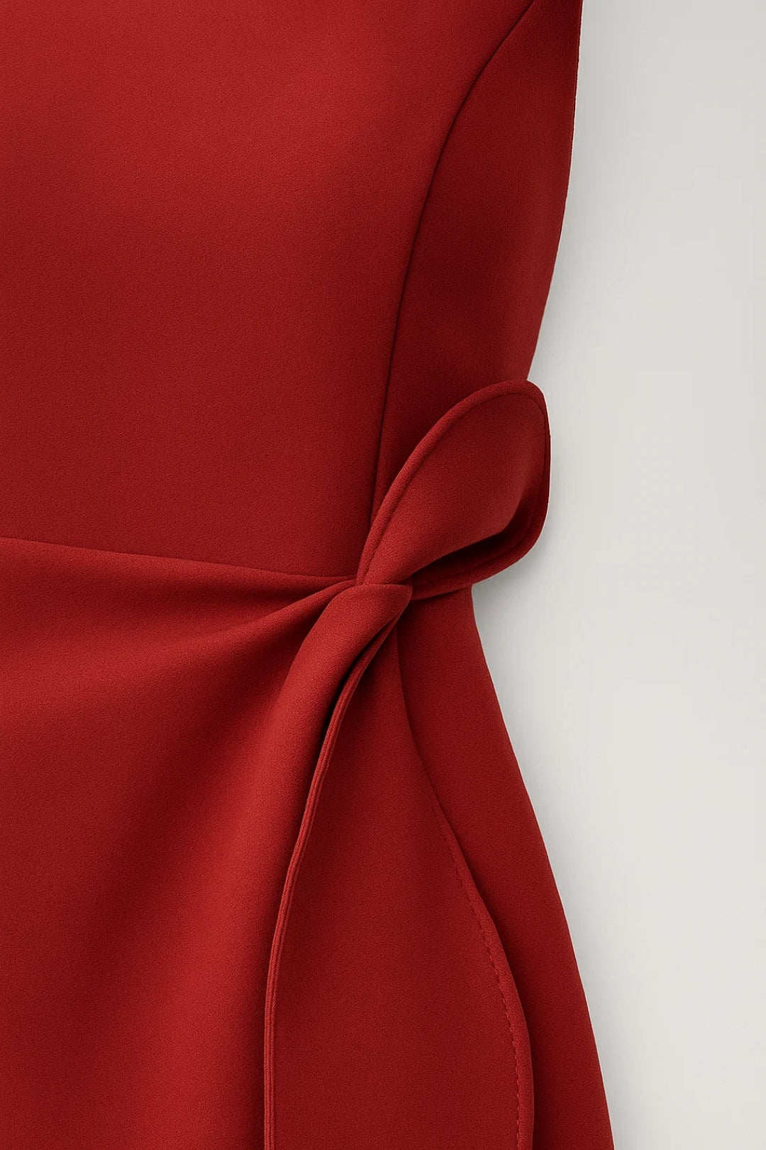 Elegantes Midikleid | Femininer Schnitt mit Volant – Zeitloser Stil