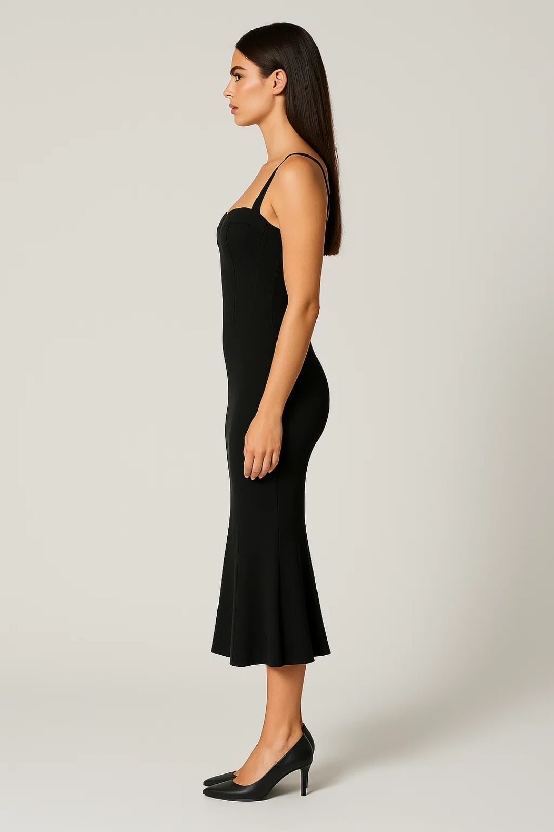 Elegantes Midikleid mit Trägern – Figurbetont für mühelosen Stil