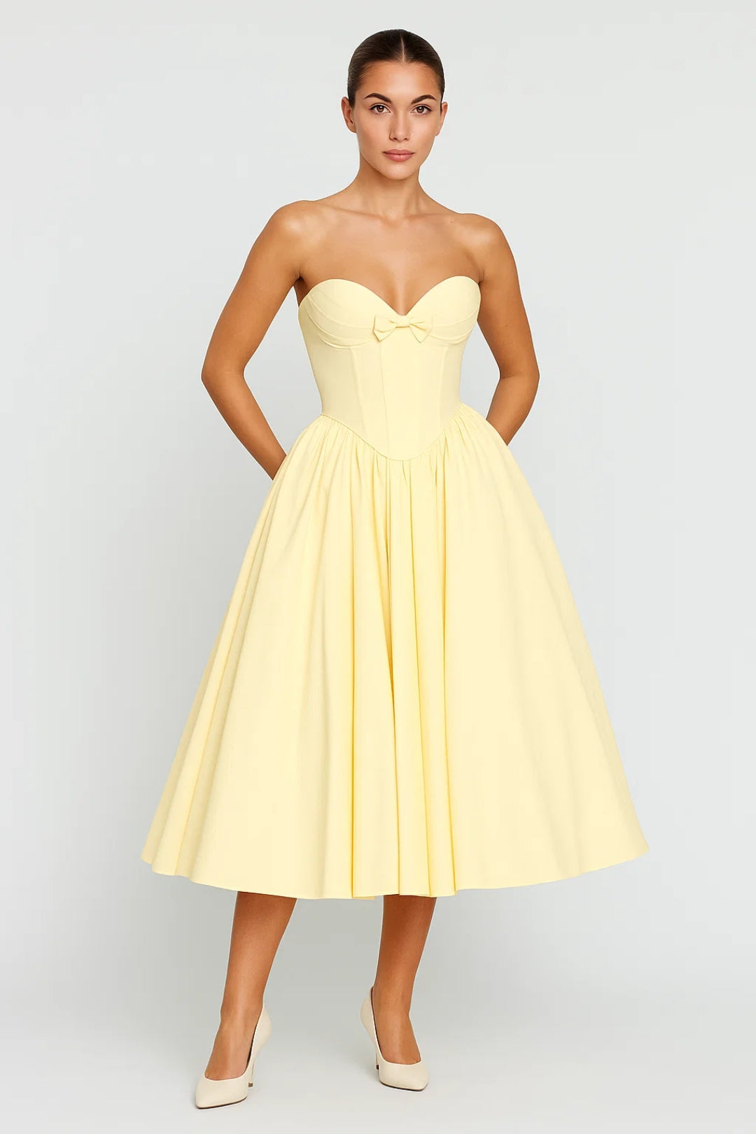 Elegantes Midikleid – Schulterfrei & Taillenbetont mit Schleifendetail