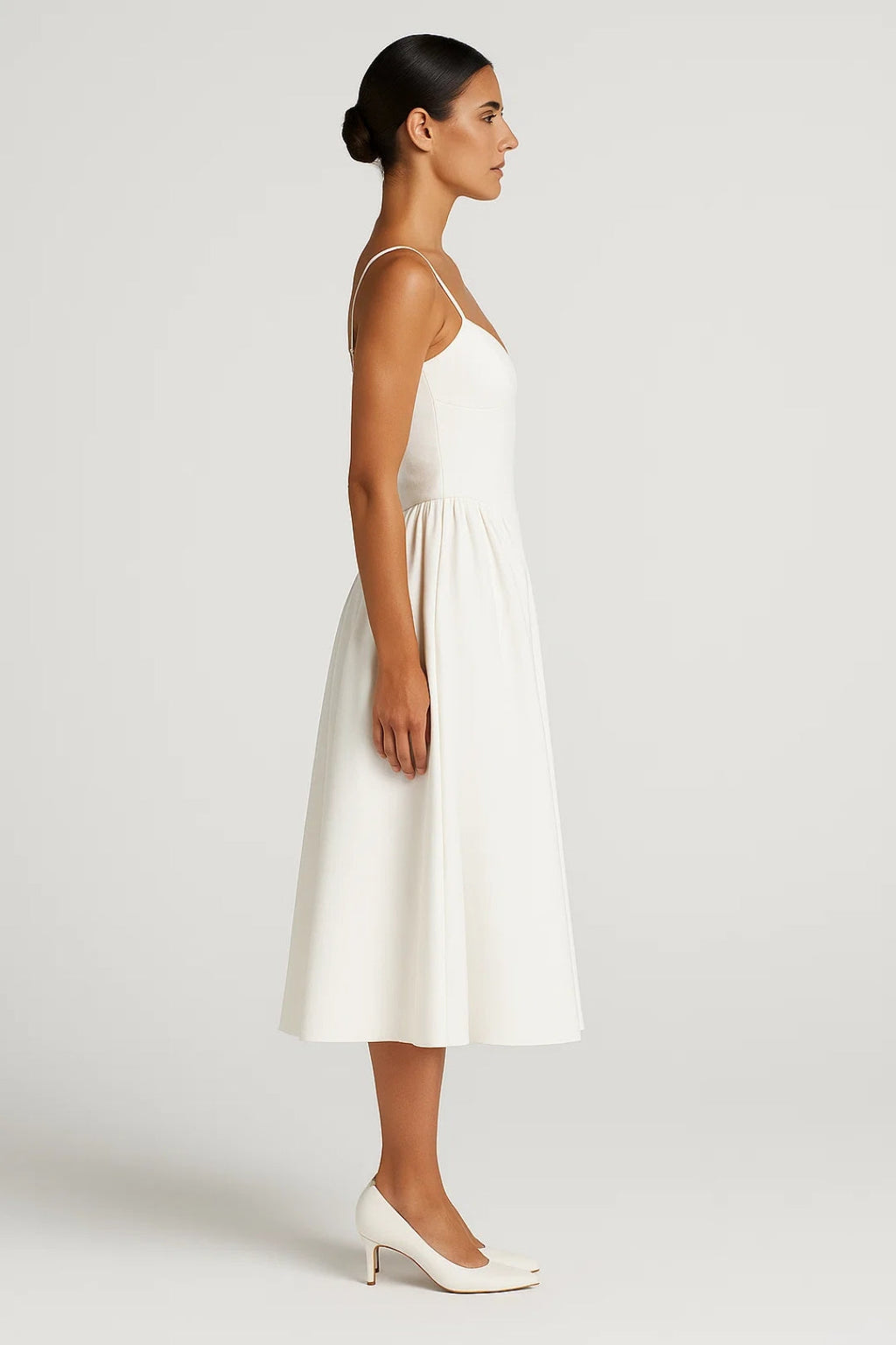 Elegantes Midikleid | Mühelos femininer Schnitt | Spaghettiträger