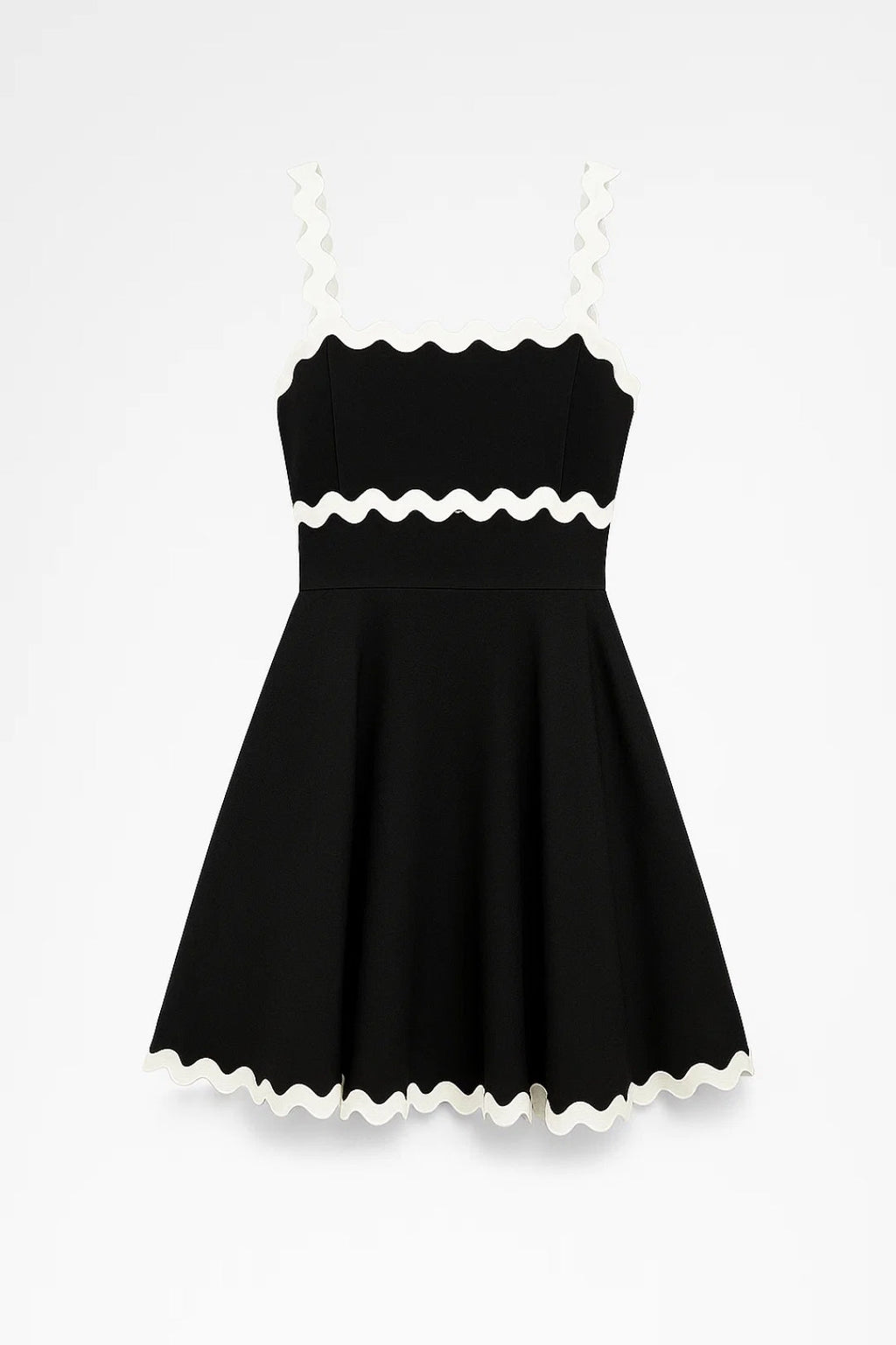 Verspieltes Mini Kleid | Elegante Träger mit Zierborten | Mühelos Chic