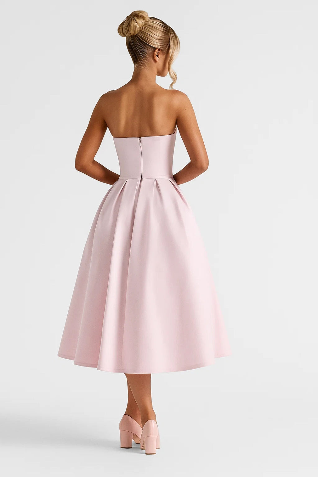 Elegantes Schulterfreies Kleid – Faltendetails für mühelosen Stil