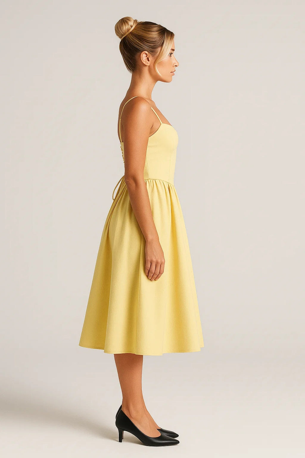 Elegantes Mittellanges Kleid | Spaghettiträger für mühelosen Chic