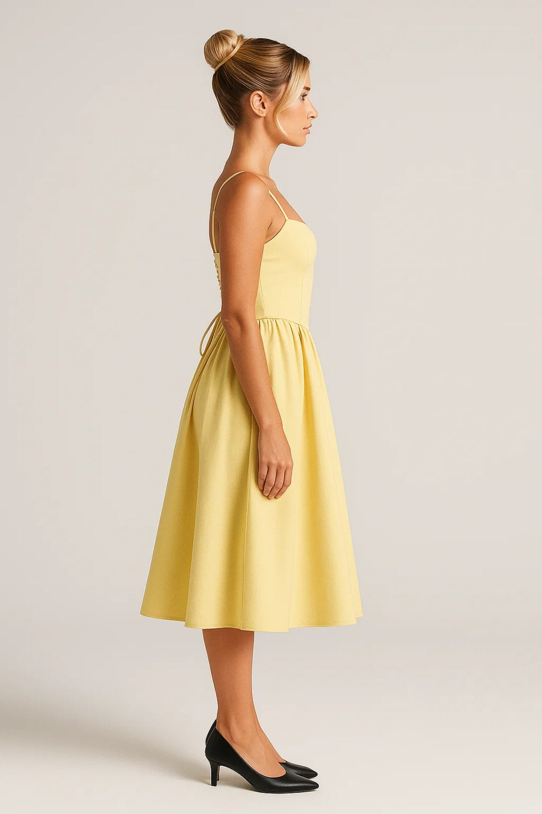 Elegantes Mittellanges Kleid | Spaghettiträger für mühelosen Chic