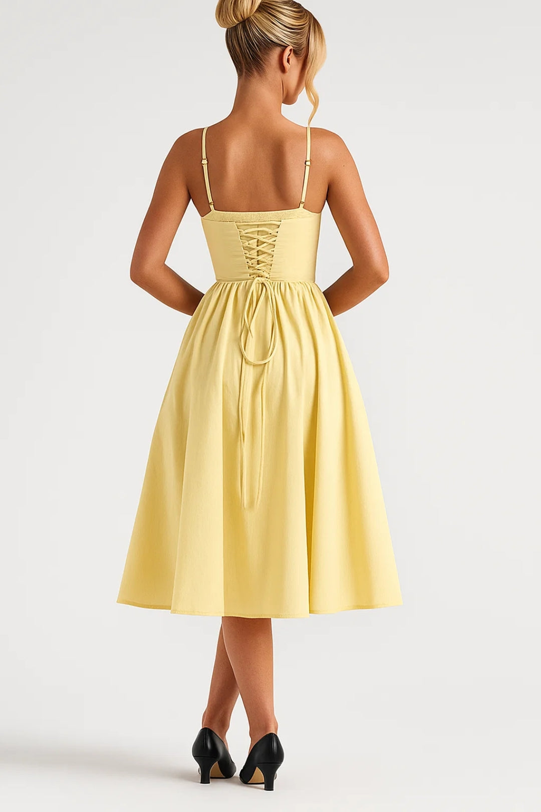 Elegantes Mittellanges Kleid | Spaghettiträger für mühelosen Chic