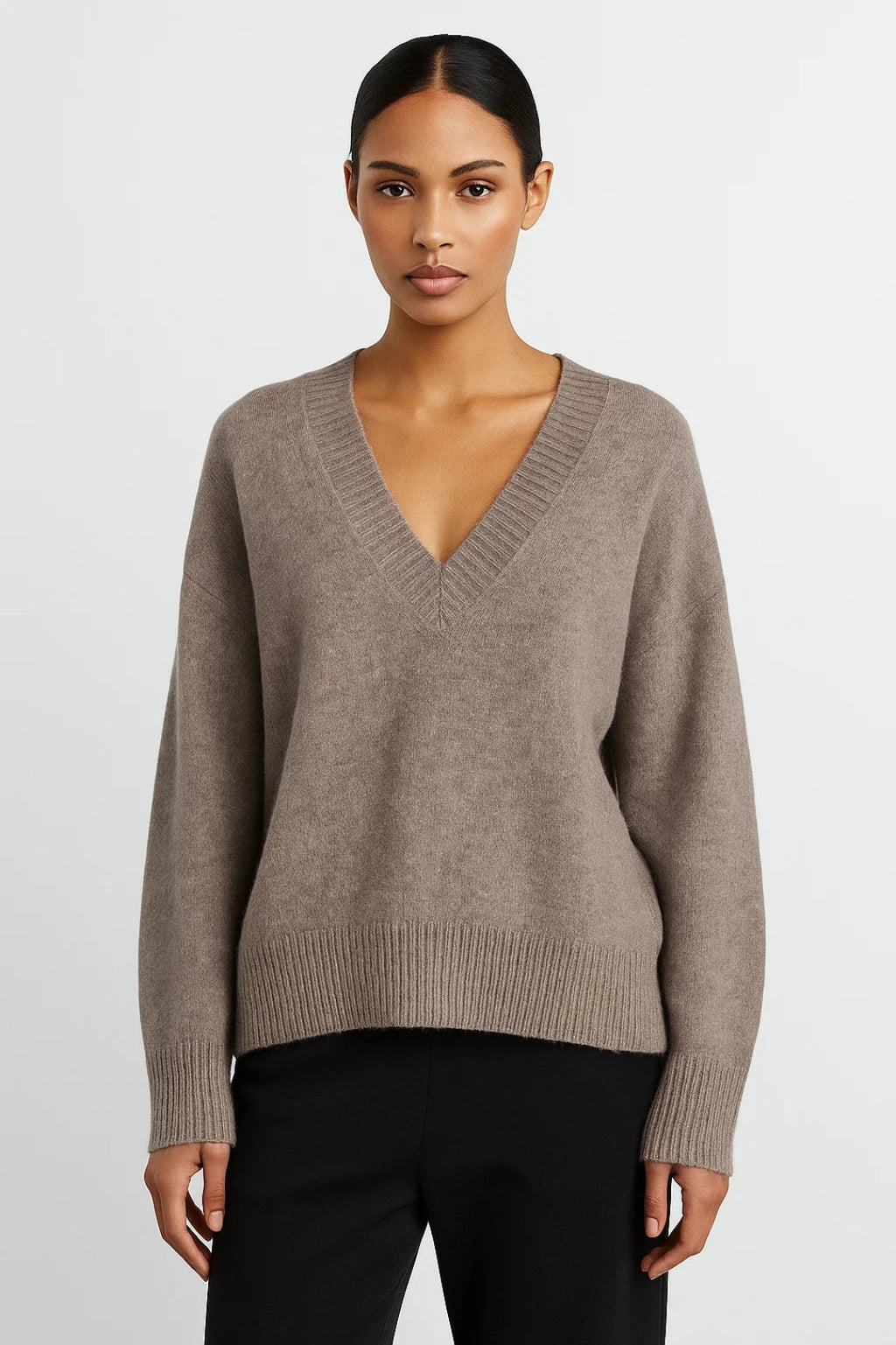 V-Ausschnitt Pullover – Gemütlicher Schnitt für zeitlose Eleganz