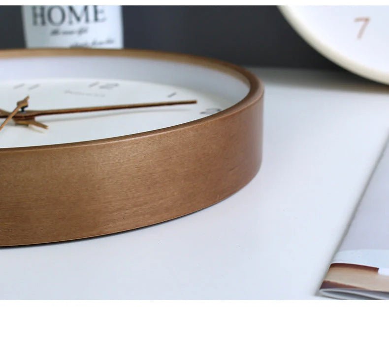 Elegante Wanduhr aus Massivholz – Minimalistisches Design für Gemütlichkeit