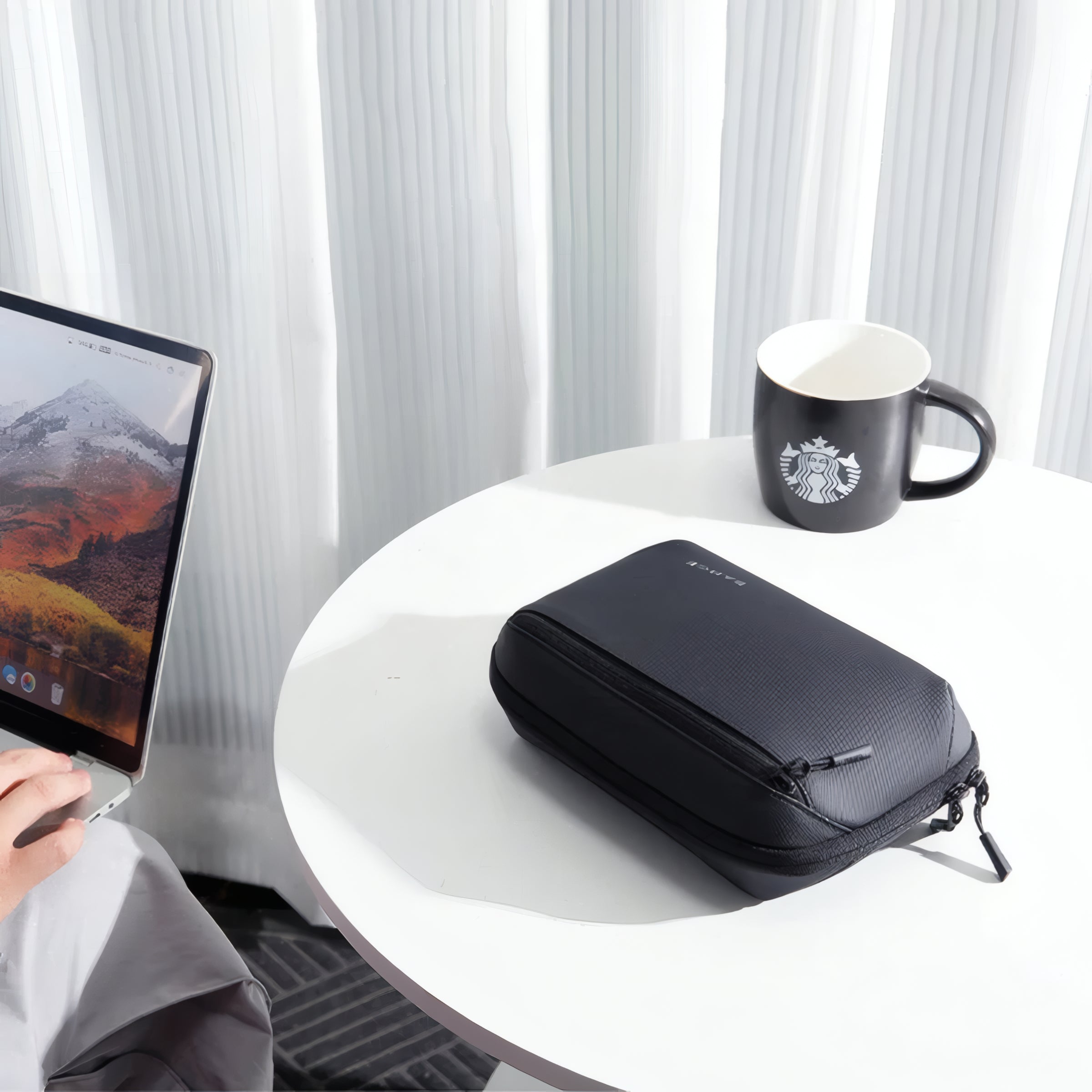 Stilvoller Tech-Organizer