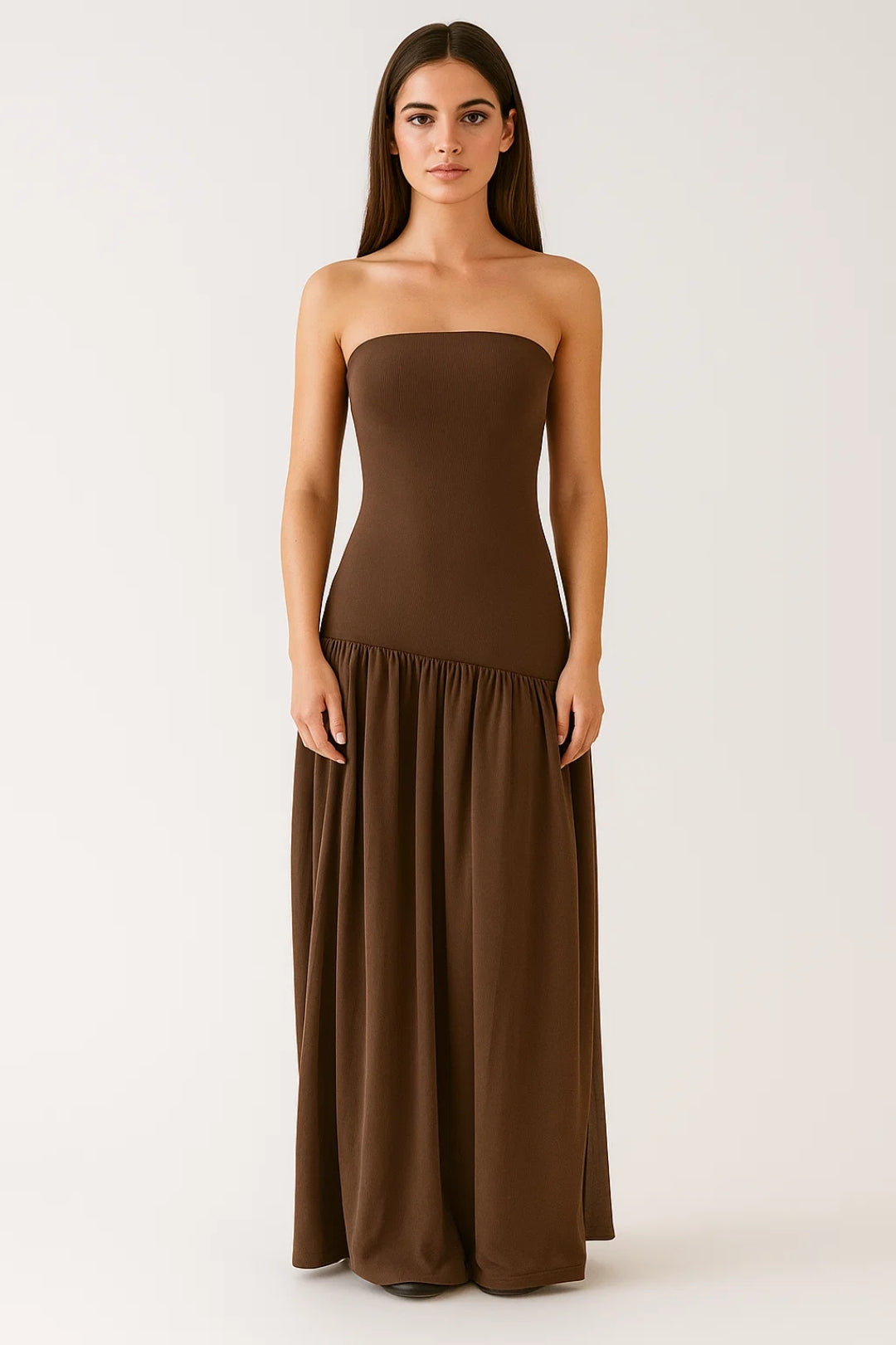 Elegantes Trägerloses Langkleid | Schmale Silhouette mit Fliessendem Saum