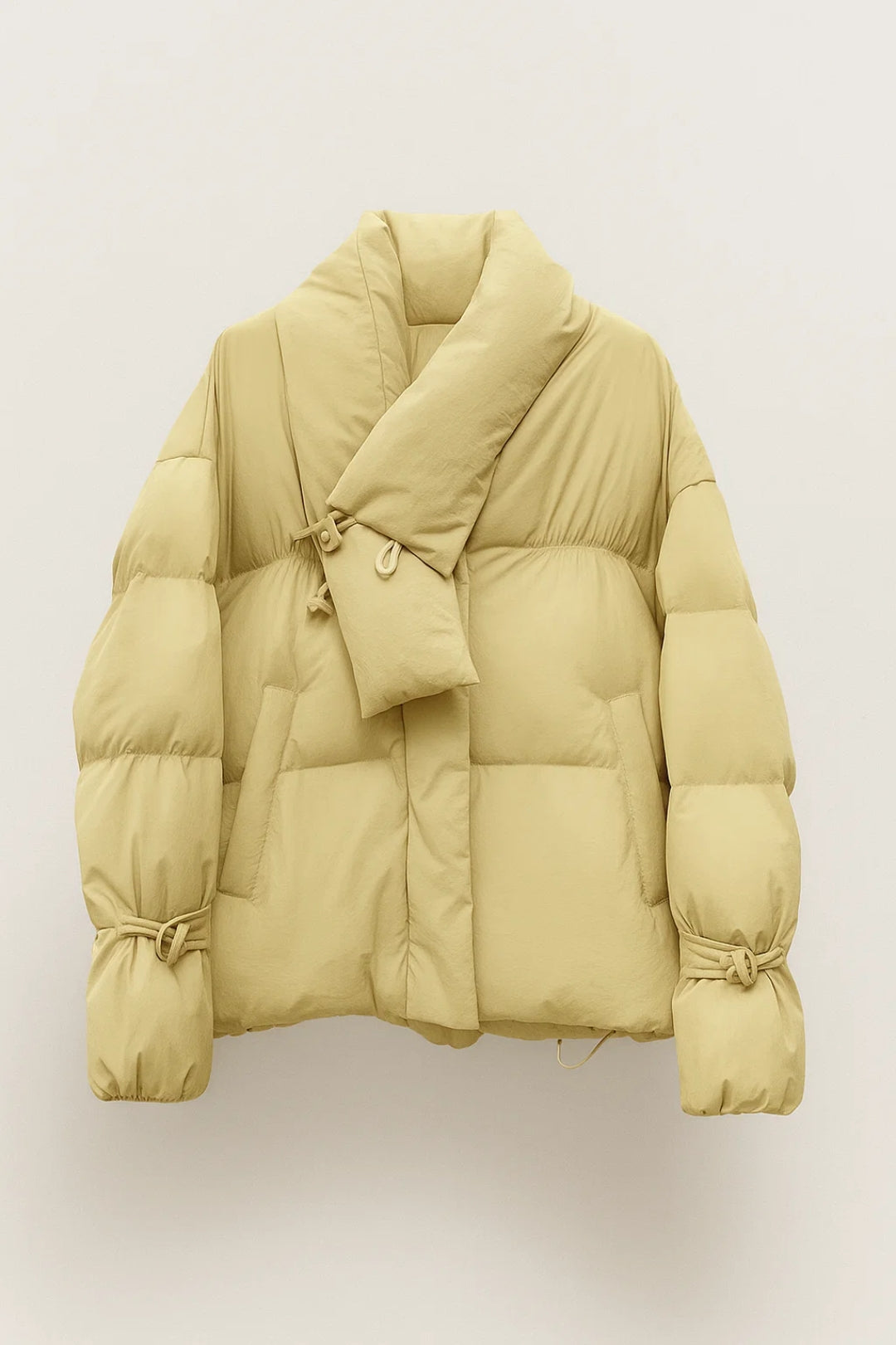 Gemütliche Volumenjacke | Elegantes Bindedetail am Kragen | Warmer Komfort