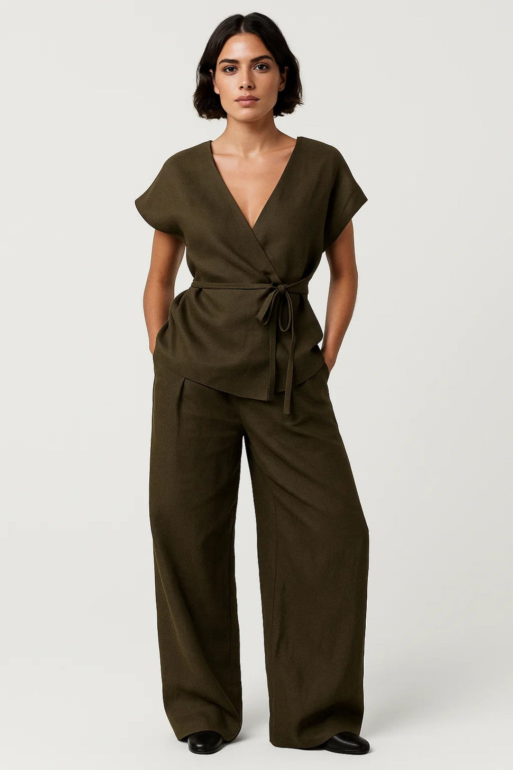 Elegantes Wickeloberteil & Weite Hose – Müheloser Stil für jeden Anlass