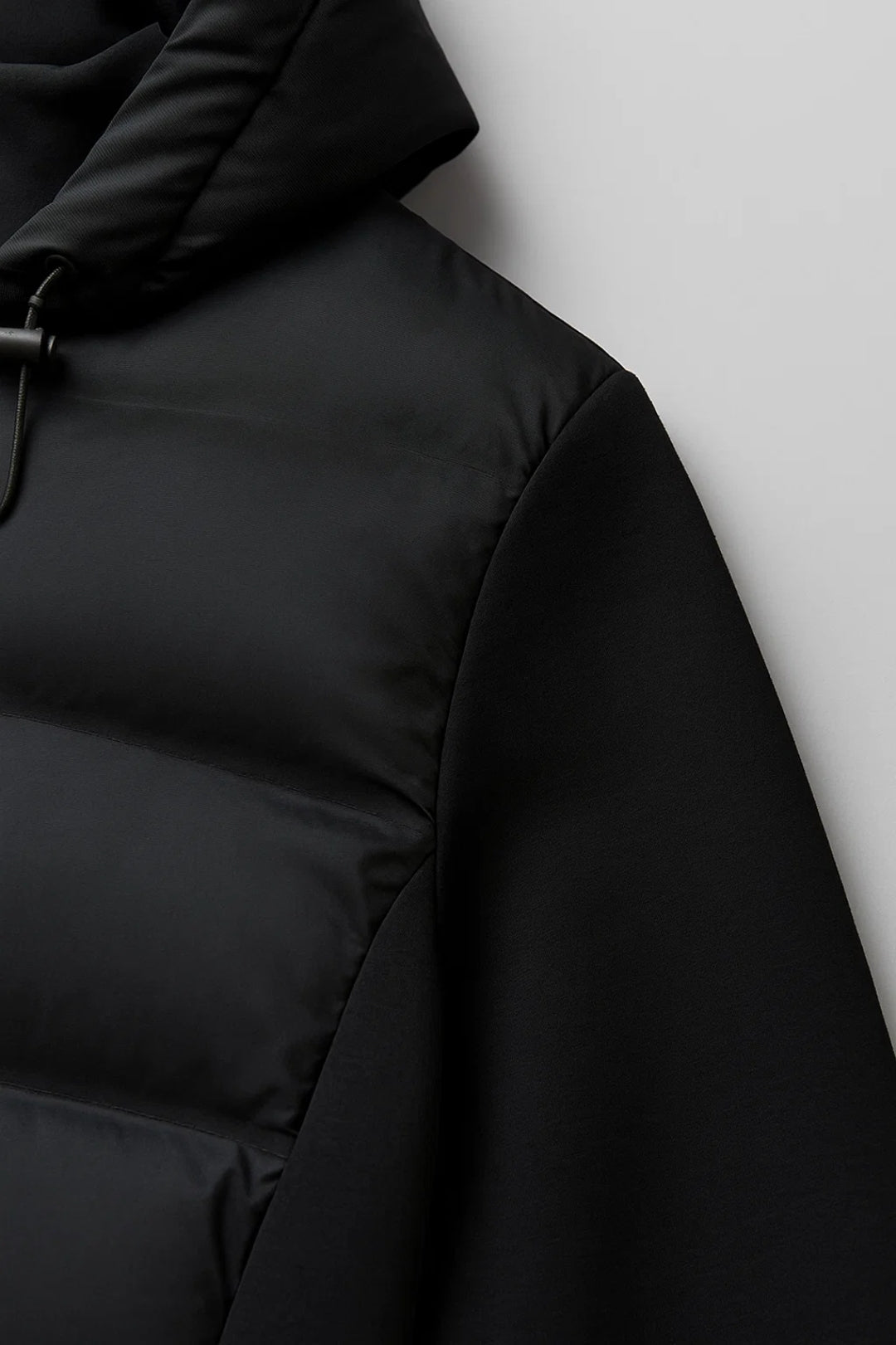 Wärmende Steppjacke mit Kapuze – Leicht & Gemütlich für kalte Tage