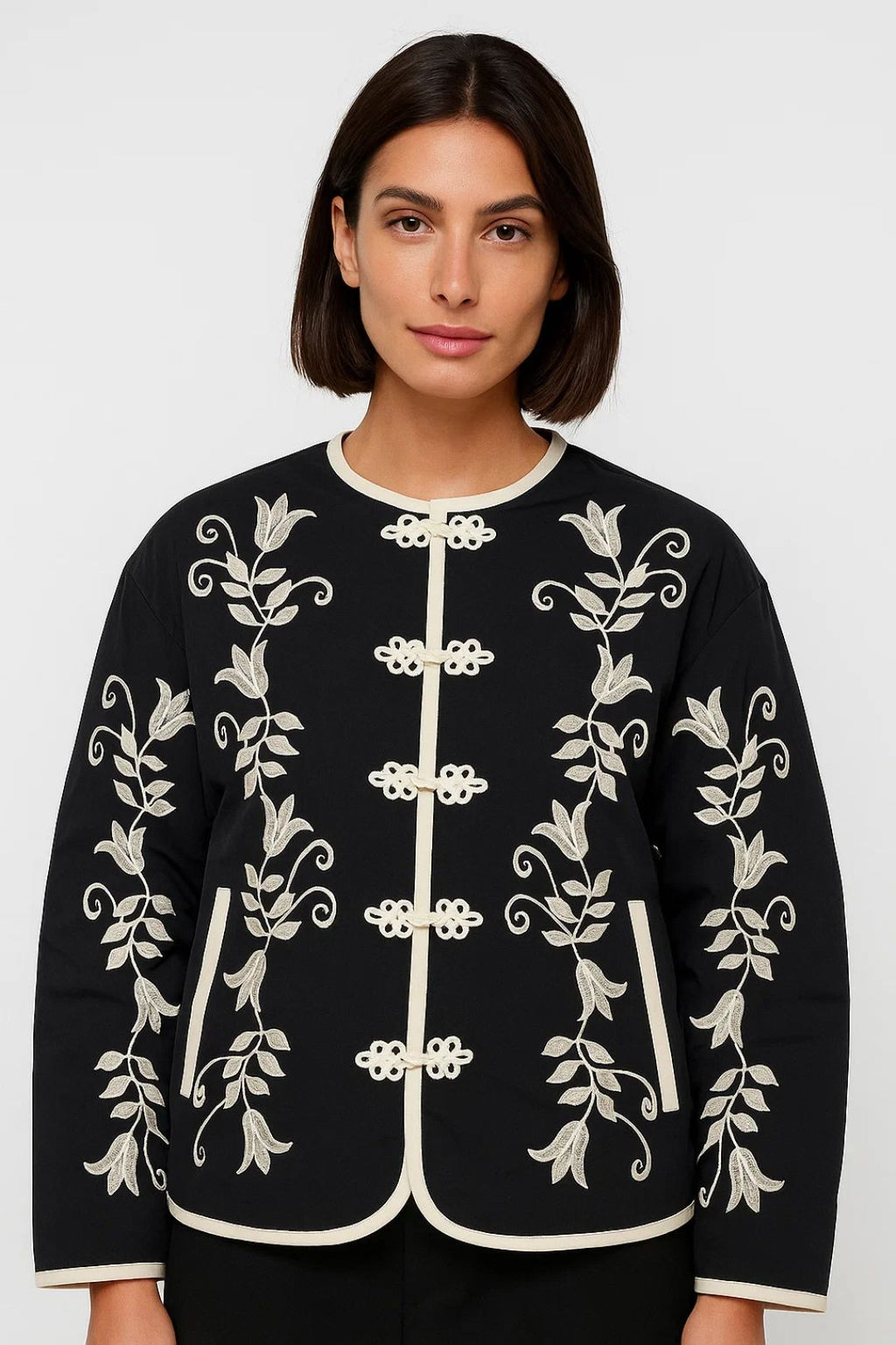 Elegante Kurze Jacke | Florale Stickerei & Hakenverschluss für Stilbewusste