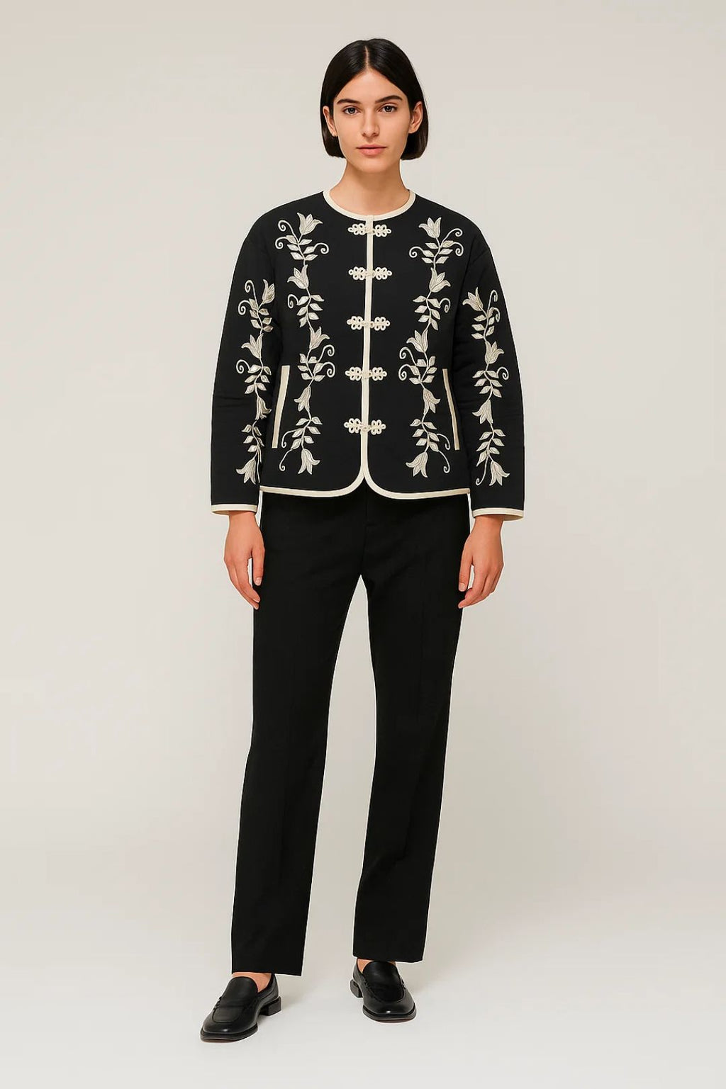 Elegante Kurze Jacke | Florale Stickerei & Hakenverschluss für Stilbewusste