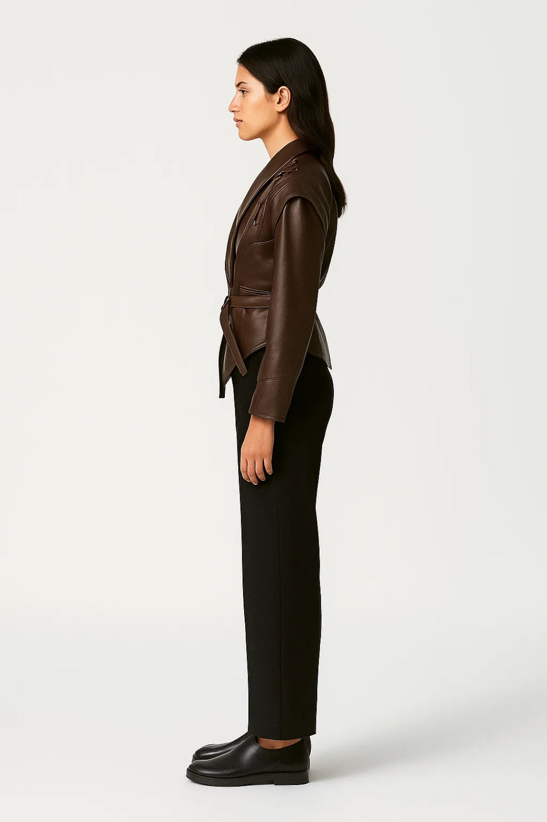 Elegante Kurzjacke mit Bindegürtel – Stilvolle Zierdetails für jeden Anlass