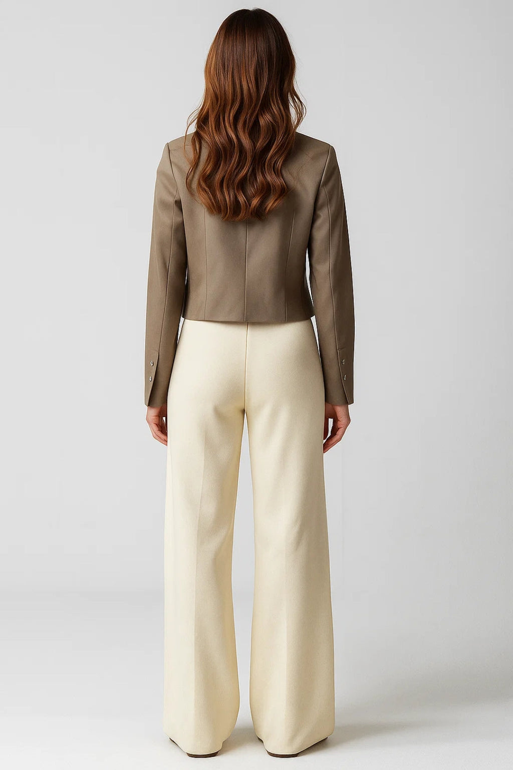 Elegante Cropped Blazerjacke | Goldknöpfe | In Weiß, Schwarz & Taupe