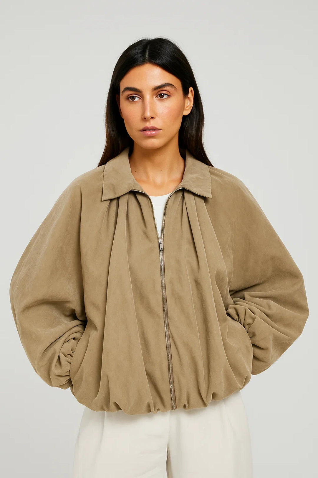 Moderne Kurzjacke | Gemütliche Ballonärmel mit Faltenwurf