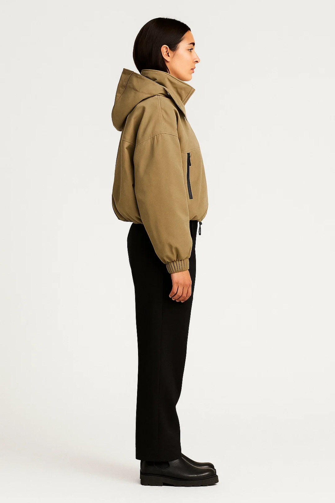 Moderne Damenjacke mit Kapuze – Praktischer Stil mit Kordelzug